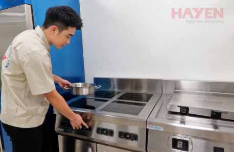 Các lỗi thường gặp của bếp từ công nghiệp và cách khắc phục