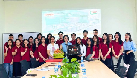 Tập đoàn Hà Yến tiếp đón đoàn sinh viên Trường Đại học Kinh tế – ĐHQGHN đến tham quan doanh nghiệp