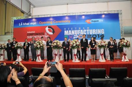 Hà Yến tham dự Triển lãm ICS Vietnam 2014