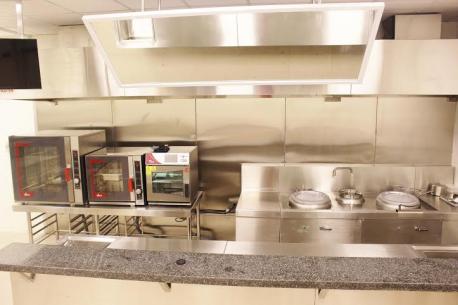 Hà Yến khai trương khu bếp mẫu & biểu diễn – Live kitchen đầu tiên tại Việt Nam