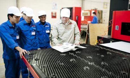 Bài viết về Hà Yến trên Báo Mới “Gây dựng cơ đồ từ 40 triệu đồng”