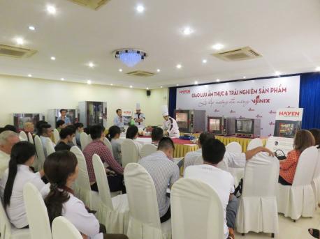 Chương trình trải nghiệm lò hấp nướng đa năng Venix tại Đà Nẵng