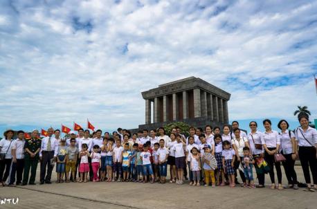 Chương trình viếng Lăng Chủ tịch Hồ Chí Minh của CBCNV Hà Yến