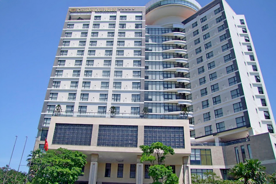 Khách sạn CenDeluxe Phú Yên
