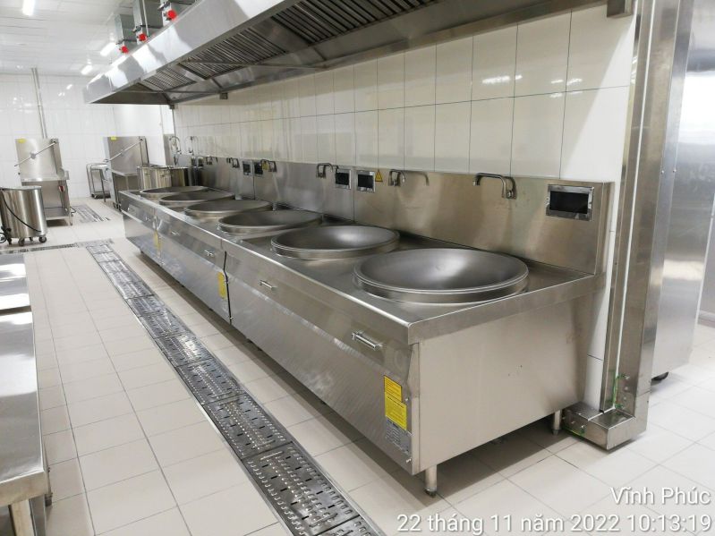 Việc bảo trì định kỳ thiết bị cần được thực hiện bởi người có chuyên môn, kỹ thuật