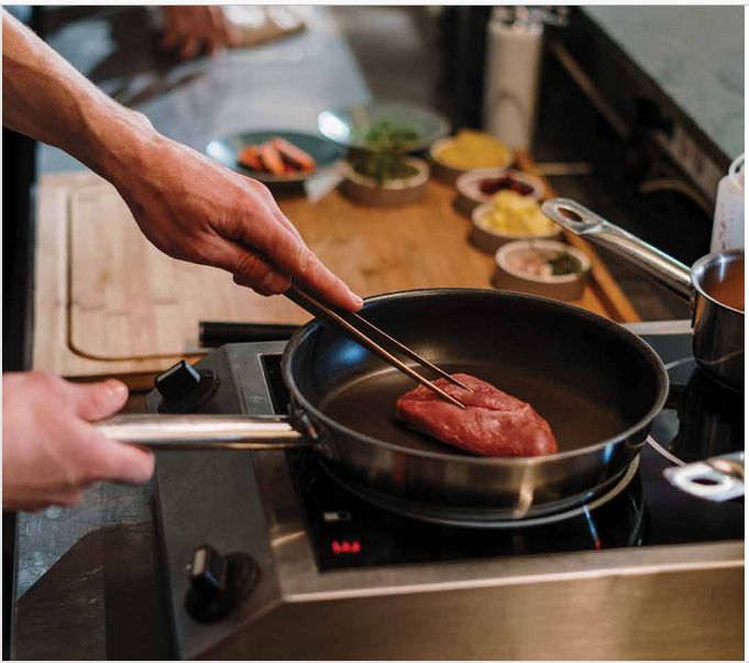 Thiết bị vận hành êm ái và đảm bảo an toàn trong môi trường bếp công nghiệp