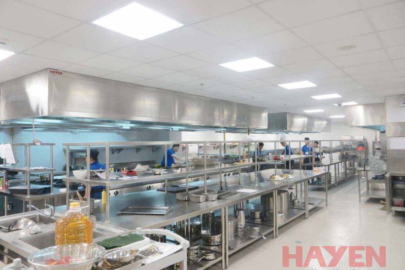 Hà Yến là đơn vị uy tín trong lĩnh vực sản xuất và cung cấp thiết bị bếp công nghiệp - Hình ảnh tại Vinpearl Hạ Long Bay Resort
