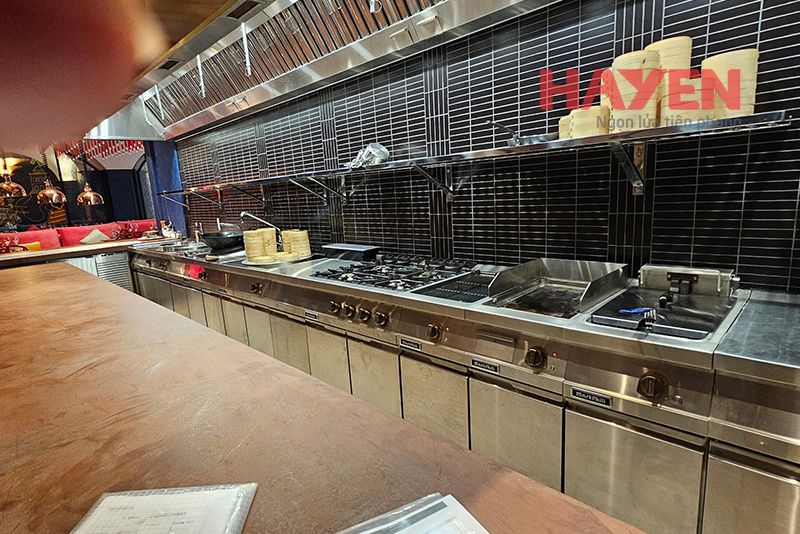 Trang thiết bị bếp hiện đại, chuyên dụng
