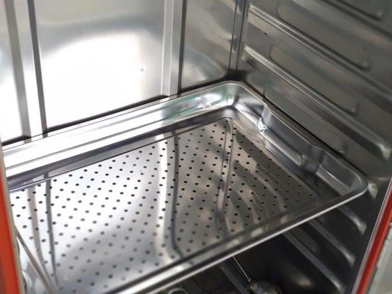 Đảm bảo tủ hấp luôn sạch sẽ sau mỗi ca làm việc